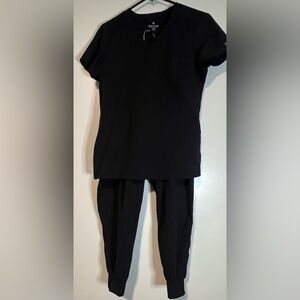 Med Couture Touch Black Short Sleeve Scrub Top-Small Pants-Medium